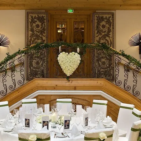 Zur Tenne Отель Кицбюэль