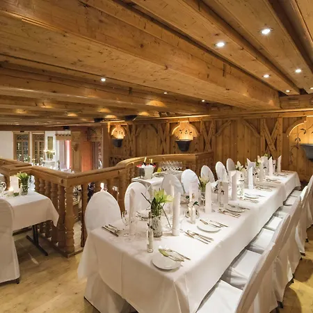 Отель Zur Tenne Кицбюэль